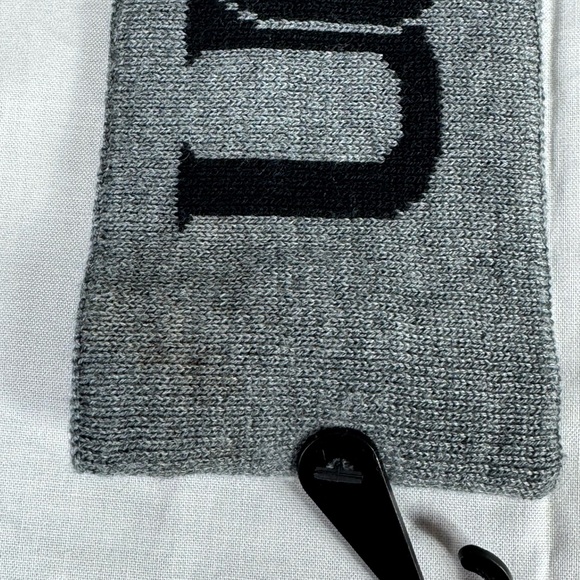 UGG Charcoal Knit Headband - Picture 5 of 5